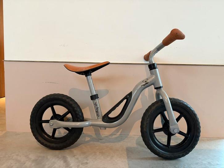 Chillafish loopfiets grijs, Kinderen en Baby's, Speelgoed | Buiten | Voertuigen en Loopfietsen, Zo goed als nieuw, Loopfiets, Ophalen
