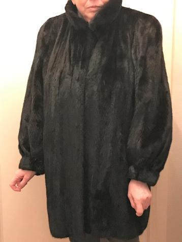Magnifique manteau en vison noir taille 42-44