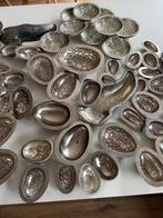 88 chocoladevormen, Ophalen