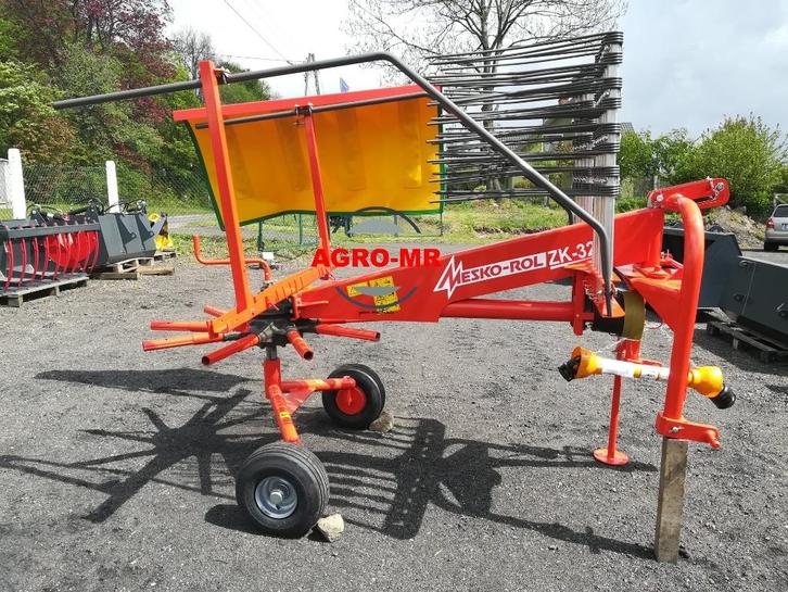 Andaineur rotatif MESKO - ROL ZK320 avec prise de force et e, Hobby & Loisirs créatifs, Hobby & Loisirs Autre, Neuf, Envoi