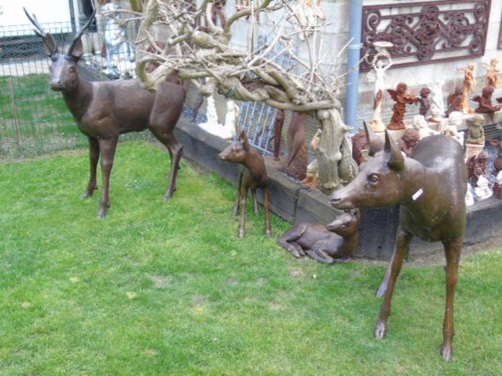 Familiebeeld, bronzen hert, natuurlijke grootte, 4 stuks, Tuin en Terras, Tuinbeelden, Nieuw, Dierenbeeld, Overige materialen