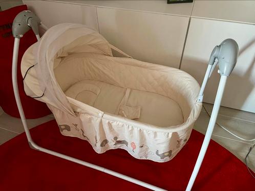 Banini elektrische schommelwieg Gondola Beige nieuwstaat, Enfants & Bébés, Relax bébé, Comme neuf, Siège de balançoire, Autres marques