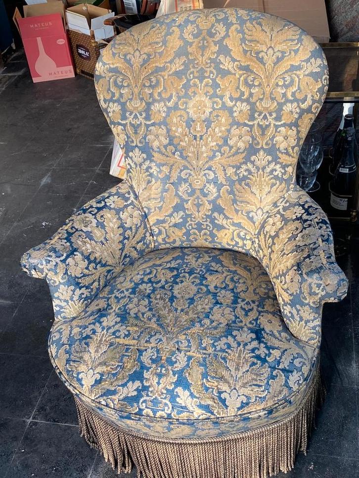 Antieke Napoleon III Crapaud Fauteuil met Franjes, Antiquités & Art, Antiquités | Meubles | Chaises & Canapés, Enlèvement
