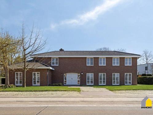 Villa te koop in Maaseik, 4 slpks, Immo, Huizen en Appartementen te koop, Vrijstaande woning, D