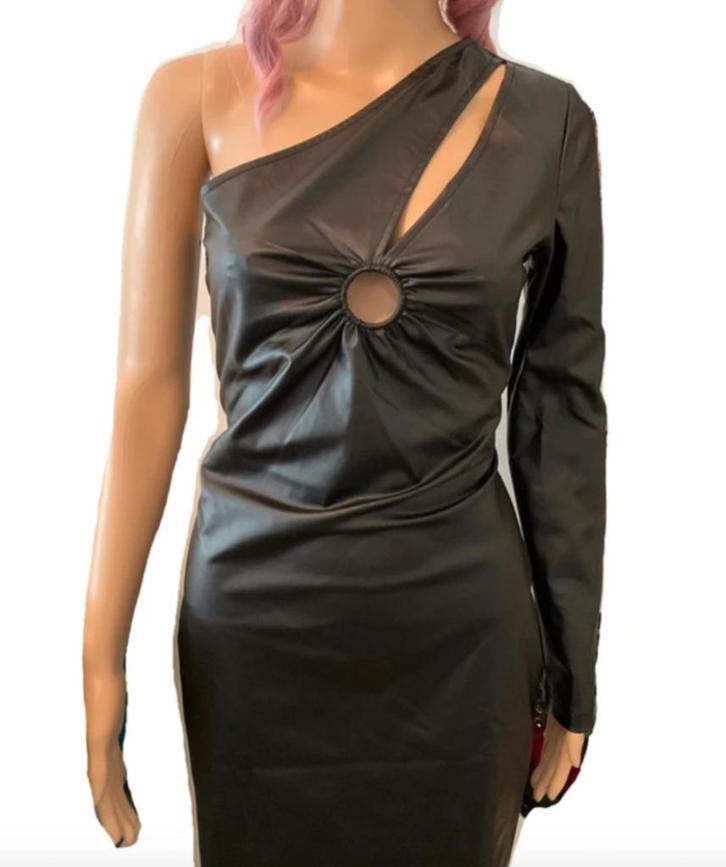 Sexy vegan leather dress (size S/M) NEW, Kleding | Dames, Jurken, Nieuw, Maat 38/40 (M), Zwart, Boven de knie, Ophalen of Verzenden