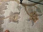 Handgeknoopt wollen Tibetaans tapijt met levensboom., Antiek en Kunst, Ophalen