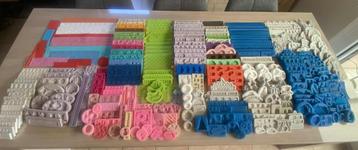 Silicone mallen / molds  - groot lot van 268 molds beschikbaar voor biedingen