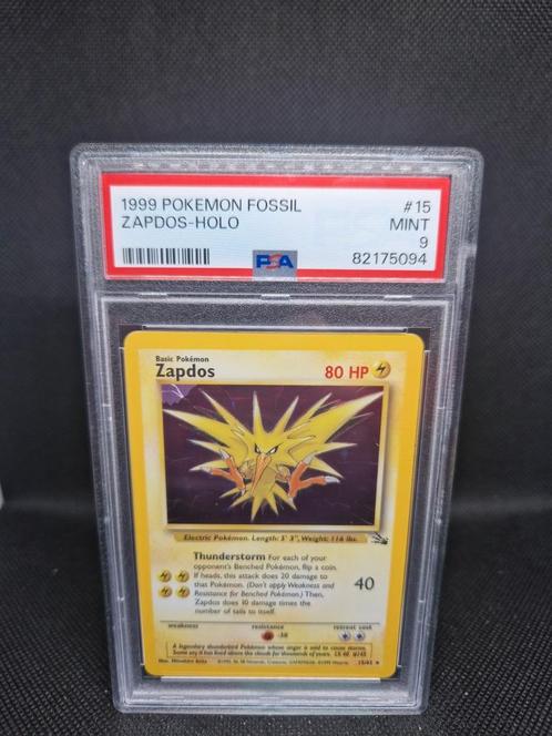 Zapdos Holo Fossil PSA 9, Hobby en Vrije tijd, Verzamelkaartspellen | Pokémon, Zo goed als nieuw, Ophalen of Verzenden