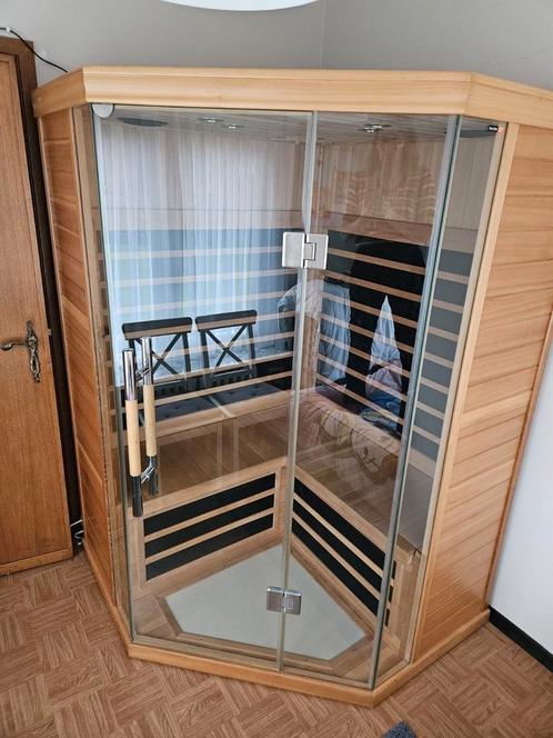 HOEKSAUNA infrarood, Helo, Sport en Fitness, Sauna, Zo goed als nieuw, Infrarood, Ophalen