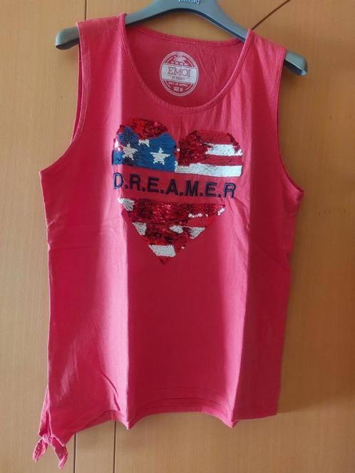 Tshirt rouge sans manche avec paillettes "DREAMER", Vêtements | Femmes, T-shirts, Porté, Taille 38/40 (M), Rouge, Sans manches