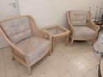 Set van 2 rotan stoelen + bijpassend tafeltje, Huis en Inrichting, Ophalen