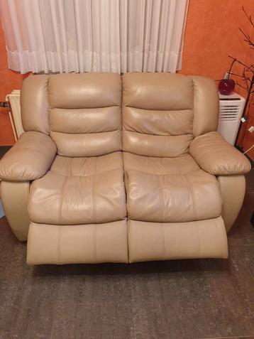 Fauteuil cuir beige uniquement paiement de main à main 