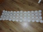 Gehaakt tafellopertje 120 cm nieuwstaat, Huis en Inrichting, Ophalen of Verzenden, Zo goed als nieuw, Rechthoek