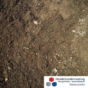 Compost grondverbetering zwarte grond gazon border tuin beschikbaar voor biedingen