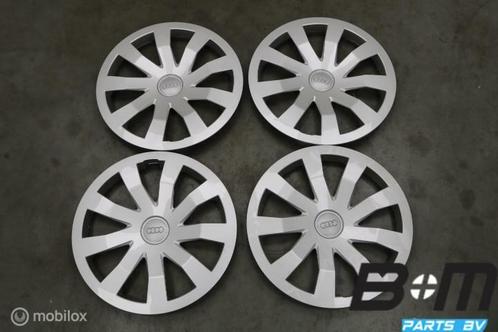 Set 15 inch wieldoppen Audi A1 GB 82A601147, Auto-onderdelen, Banden en Velgen, Band(en), Gebruikt