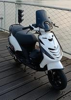 zip SP full option A klasse .te koop/  Te ruil eventueel ., Fietsen en Brommers, Scooters | Piaggio, Ophalen, Zo goed als nieuw