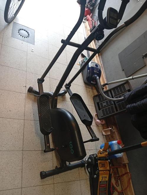 domyos 100 crosstrainer, Sport en Fitness, Fitnessapparatuur, Zo goed als nieuw, Crosstrainer, Armen, Benen, Metaal, Ophalen