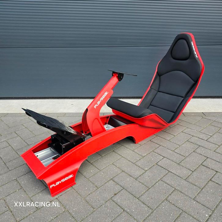 Playseat F1 Pro Rood - Showroom model, Games en Spelcomputers, Games | Sony PlayStation 5, Refurbished, Ophalen