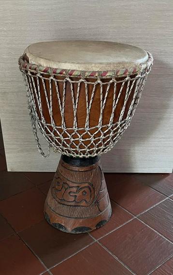 Djembe als decoratie 61cm hoog beschikbaar voor biedingen