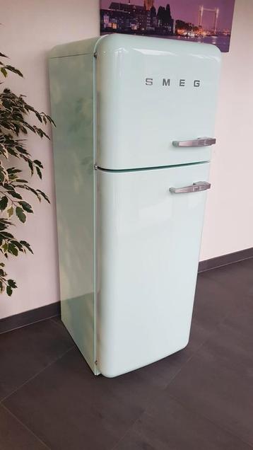 Smeg 1.70 vert menthe avec livret/livraison possible 