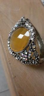 Vintage Armband met steentjes, Handtassen en Accessoires, Ringen, Ophalen of Verzenden, Zo goed als nieuw