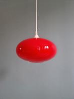 Suspension vintage en opaline rouge, années 1960-70, Enlèvement ou Envoi