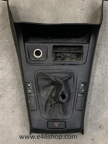Middenconsole met schakelaars BMW E36 oe 8146335 beschikbaar voor biedingen
