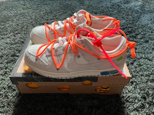 Nike x off-white nike dunk low lot 31, Kleding | Heren, Schoenen, Zo goed als nieuw, Sneakers, Wit, Ophalen