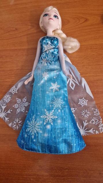 Poupée Elsa Robe Musicale - La Reine Des Neiges - Disney - H