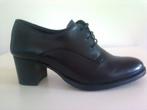 Chaussure basse Derby noir en cuir à talon et lacets, Kleding | Dames, Schoenen met lage hakken, Verzenden, Zwart, Zo goed als nieuw
