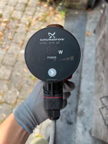 GRUNDFOS ALPHA1 25-40 180, Enlèvement, Comme neuf
