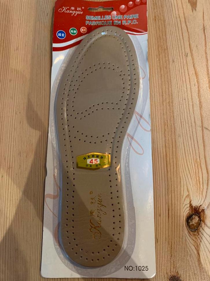 ONGEBRUIKT! Inlegzolen tegen slechte geur, Vêtements | Hommes, Chaussures, Neuf, Enlèvement ou Envoi