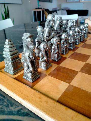 Schaakspel 6,8 kilogram .  beschikbaar voor biedingen