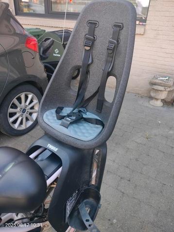 Thule fietsstoel beschikbaar voor biedingen