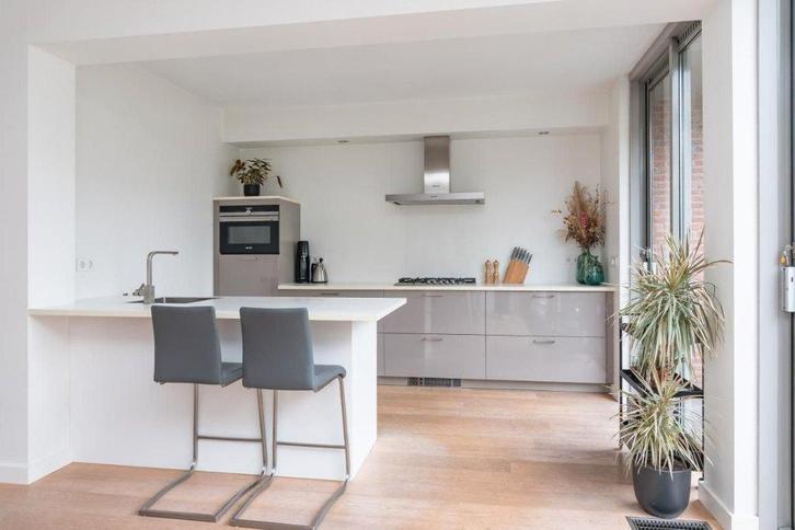 Luxe grijze hoogglans eilandkeuken tekoop + GEDEMONTEERD, Huis en Inrichting, Keuken | Complete keukens, Zo goed als nieuw, Overige typen