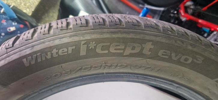 Hankook winterband, Auto diversen, Autosport-onderdelen, Zo goed als nieuw, Ophalen