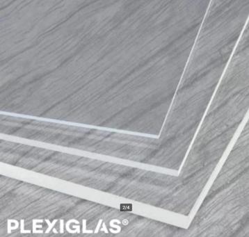 Diverse plexiglas platen beschikbaar voor biedingen