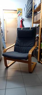 2 Ikea poang zetels in hout met stoffen bekleding, Huis en Inrichting, Ophalen, Zo goed als nieuw, Hout