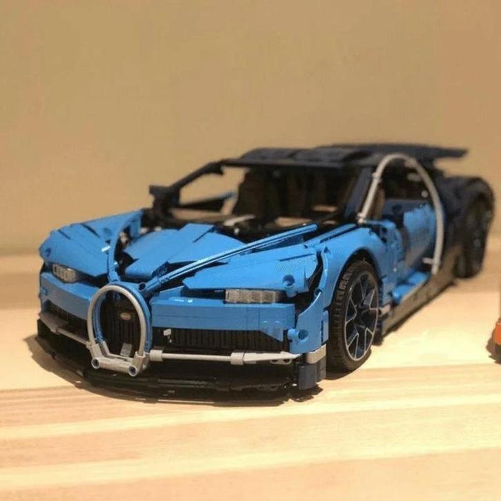 Lego 42083 NIEUW Bugatti chiron technic auto blauw, Kinderen en Baby's, Speelgoed | Duplo en Lego, Nieuw, Lego, Verzenden