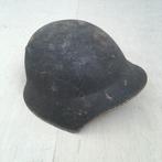 wo2 - Zwitserse helm M1918/40 - met binnenwerk en kinriem, Ophalen of Verzenden, Landmacht, Helm of Baret
