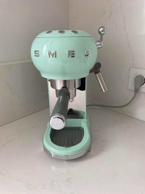 Smeg koffie machine, Elektronische apparatuur, Koffiezetapparaten, Zo goed als nieuw, Gemalen koffie, Ophalen of Verzenden