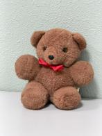 Vintage Bruin Teddybeertje – ca. 20 cm – Met Rode Strik, Verzamelen, Ophalen of Verzenden, Zo goed als nieuw, Stoffen beer