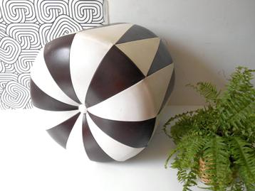 Pouf vintage en skaï