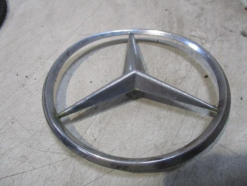 EMBLEEM kofferbak Mercedes-Benz / 8 (W115), Auto-onderdelen, Overige Auto-onderdelen, Mercedes-Benz, Gebruikt