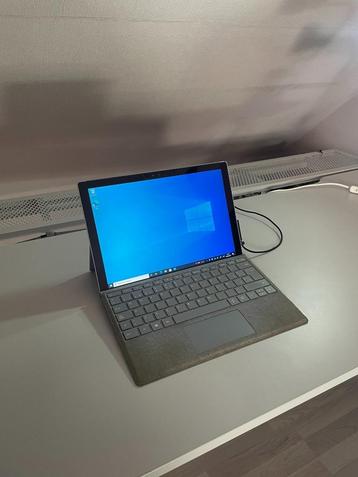  Microsoft Surface Pro 4 - i5, 8GB RAM, 256GB SSD + Screen beschikbaar voor biedingen