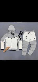 Nike Tech en trui van Moncler Gucci Amiri Prada Burberry, Ophalen of Verzenden, Zo goed als nieuw