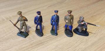 5 soldats DURSO bon état Port 6 euros via Mondial Relay beschikbaar voor biedingen