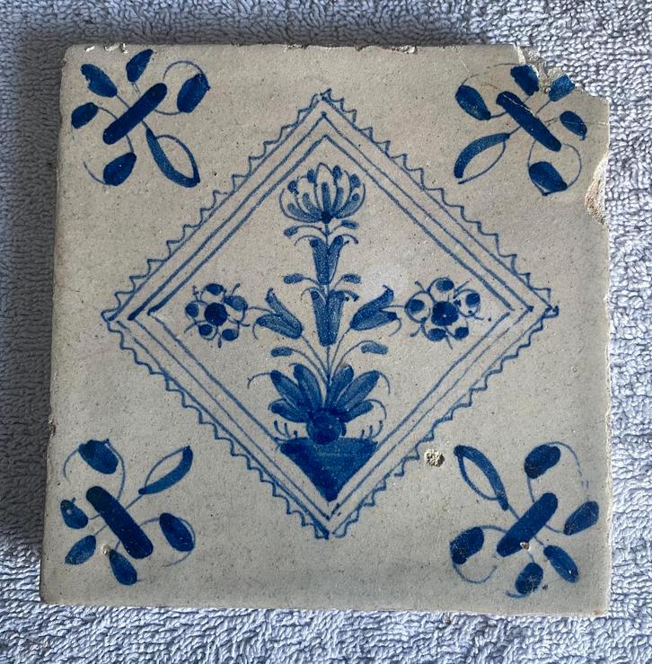 Antieke tegel bloempot kwadraat 17de eeuw, Antiek en Kunst, Antiek | Keramiek en Aardewerk, Ophalen of Verzenden