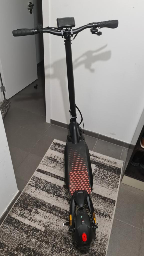 Elektrische Step T8. 10inch. battery 20Ah., Fietsen en Brommers, Steps, Zo goed als nieuw, Ophalen of Verzenden