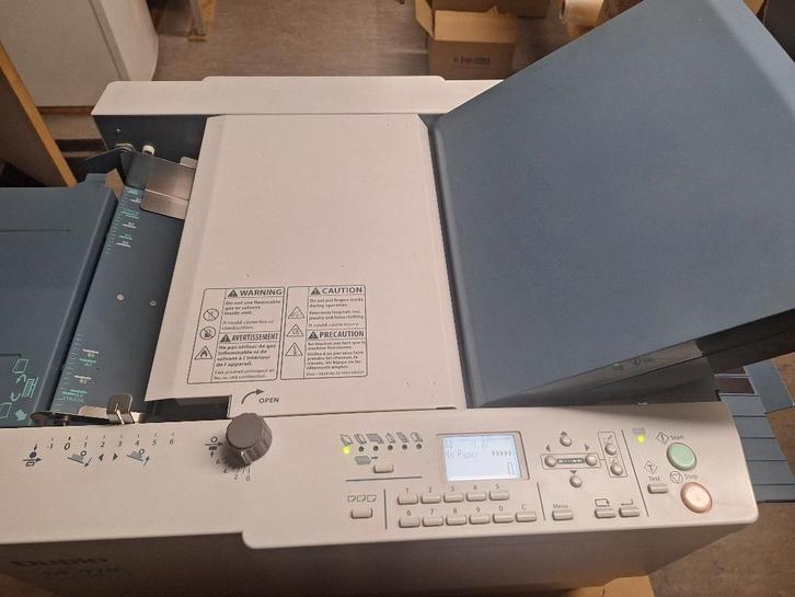 Duplo DF-970 vouwmachine, Zakelijke goederen, Kantoor en Winkelinrichting | Kantoorartikelen, Overige typen, Gebruikt, Ophalen